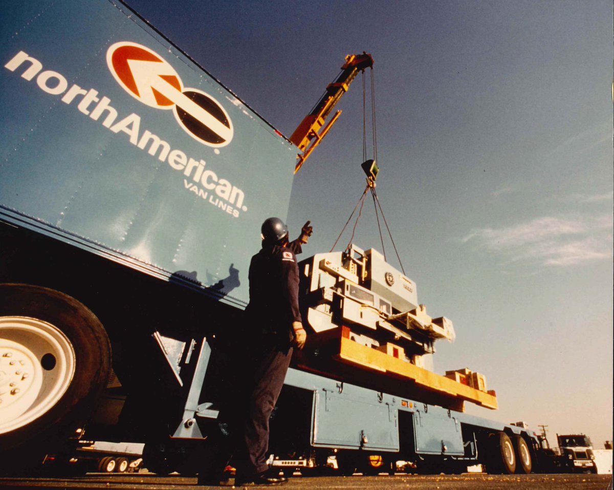 AmadaAmericaInc's tweet photo. AMADA PEGA turret punch press arrives at a customer's shop in the 1980s. Since its development in the 80s, the PEGA has been utilized by thousands of customers and was considered one of the most reliable machines in any shop.
#AMADAhistory #tbthursday #blanking #legacymachine https://t.co/sTXycK5fQV
