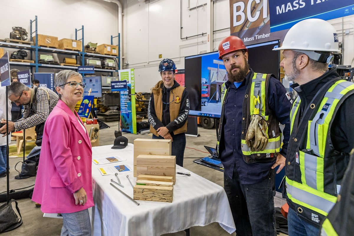 Have you heard about the new Future Skills Grant from the B.C. Government? 

It's a $3,500 grant available to British Columbians 19 and older. 

It increases access to education and training and makes that training more affordable while giving people across the province access to