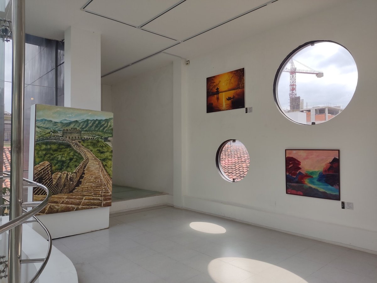 pan_seyed's tweet photo. Pinturas hermosas en el museo cultural altillo Beni  #roma5 #pancoe22utepsa #amorxsantacruz @holapancoe https://t.co/oWnl0PZ9Fe