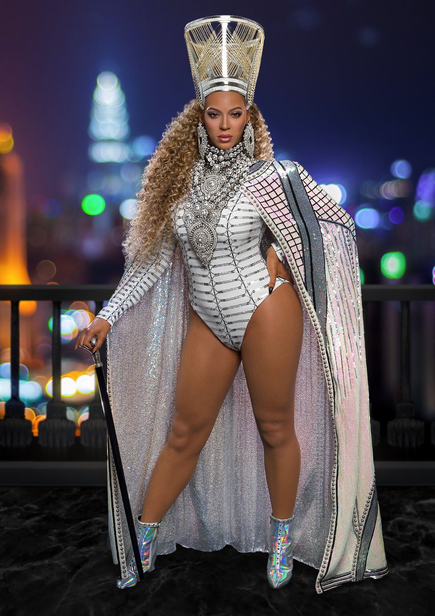 PopCrave's tweet photo. Madame Tussauds New York unveils new Beyoncé wax figure replicating one of her iconic #Beychella looks. https://t.co/W768H08gHx