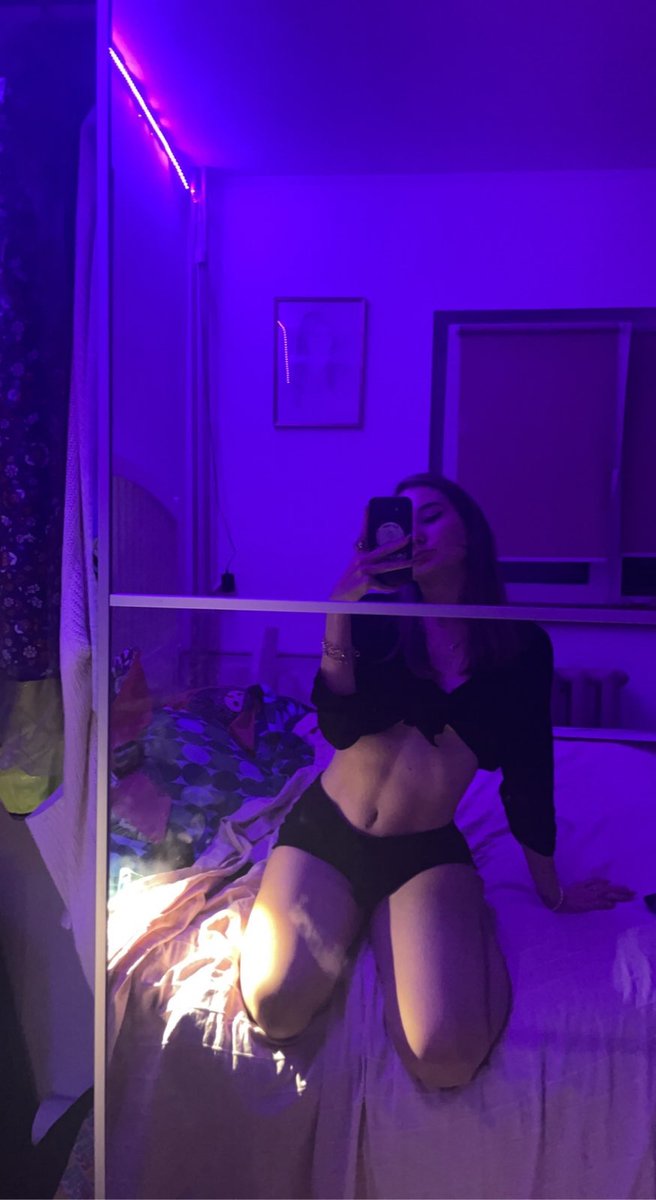 Elenanova14's tweet photo. new to #nsfwtwt, mind to give it a like and rt? :D

ー 22, 5'5
ー she/her
ー straight, bi curious
ー dms open
ー might do audio content

Add me snapchat for  nudes and some fun with me🤍 https://t.co/RDW14YUwvd