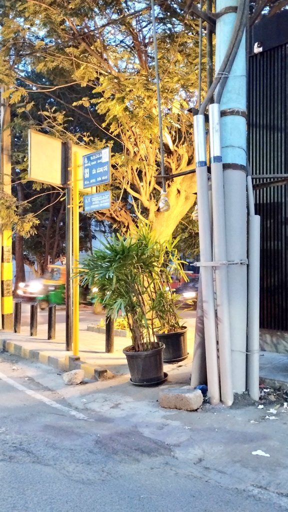 RBPachhapur's tweet photo. Pots placed on #footpath by ?
on outer ring road and 33rd main road, 1st phase, JP Nagar.
Location : https://t.co/Qnw0d8UUJh
FYI & needful actions.
@blrcitytraffic
@BBMPCOMM
@jpnrwa
#LetUsWalk https://t.co/QG82nJBRgy