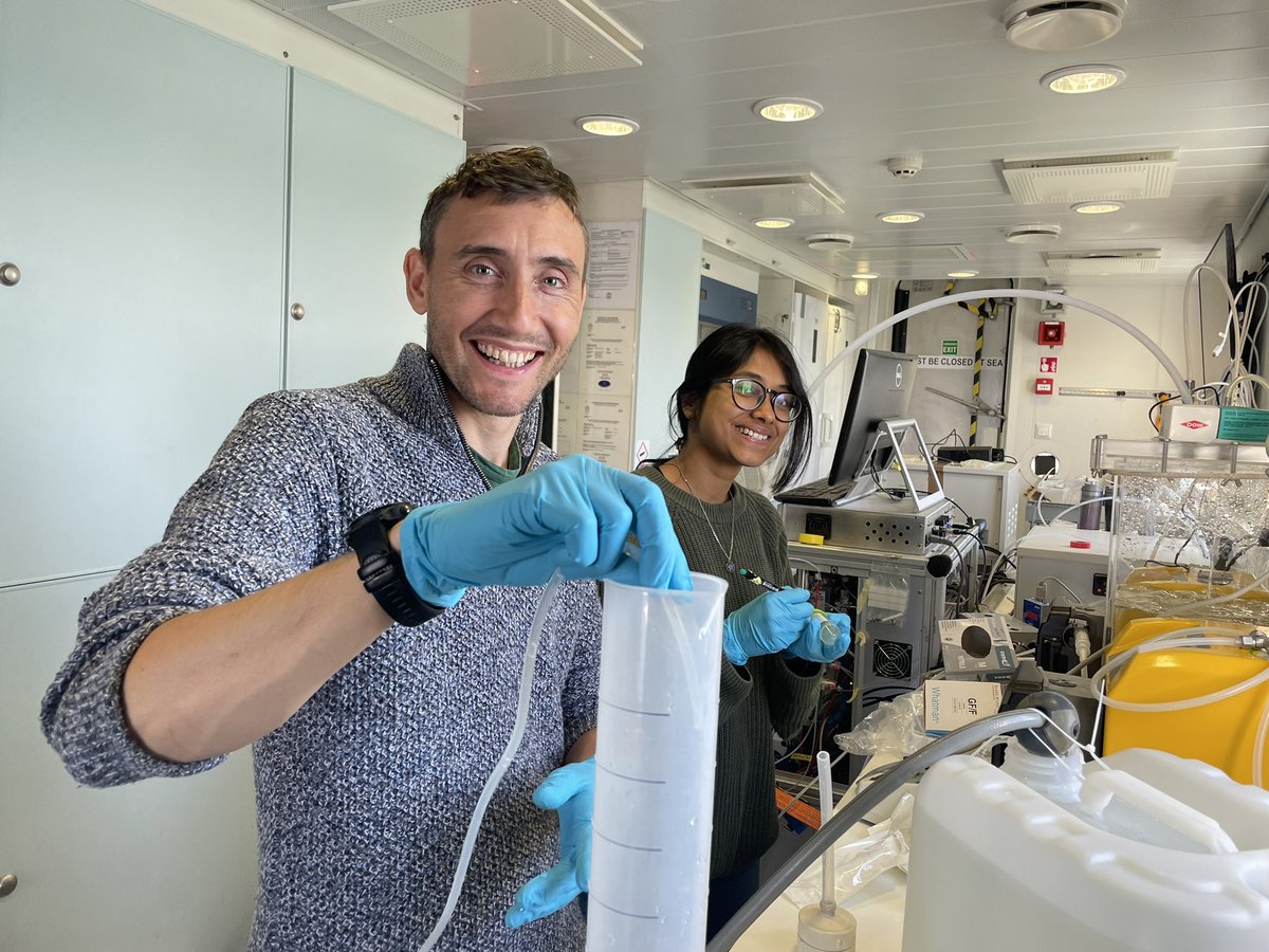 balticseacentre's tweet photo. Can the smell of the sea impact the climate? Researchers @MattESalter and @Sneha_agg in @CoastClim project Cyano-VOC are currently searching answer to part of that question by measuring VOCs from cyanobacteria onboard R/V Electra. https://t.co/V4uX5R5wqr