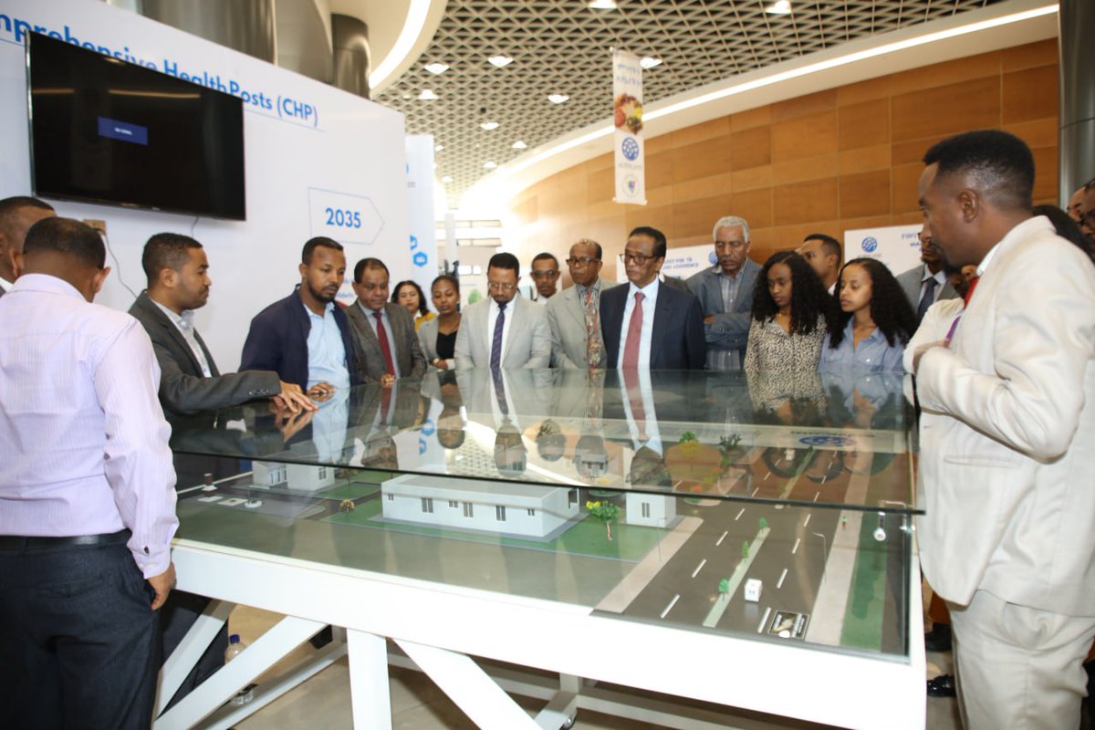 FMoHealth's tweet photo. አገር አቀፍ የጤና ኢግዚቢሽኑን የጎበኙት የናሽናል ኦይል ካምፓኒ አንድ የተሻሻለ ጤና ኬላ (Comprehensive Health Post) ሙሉ መጪ በመሸፈን ለማስገንባት ቃል ገባ።
#nextgenerationhealth2023
https://t.co/8dTbv5XlVl https://t.co/q87dK8wTWu