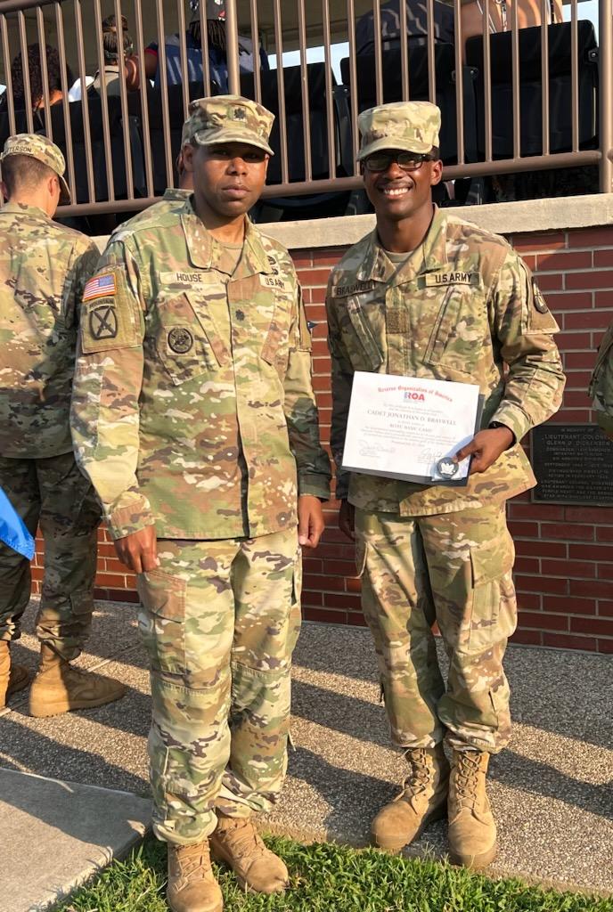 BUWildcats's tweet photo. Wildcat Football Player is Recipient of Special Award at ROTC Graduation https://t.co/ZlWRR7dr4E https://t.co/Sf4IZkuC7o