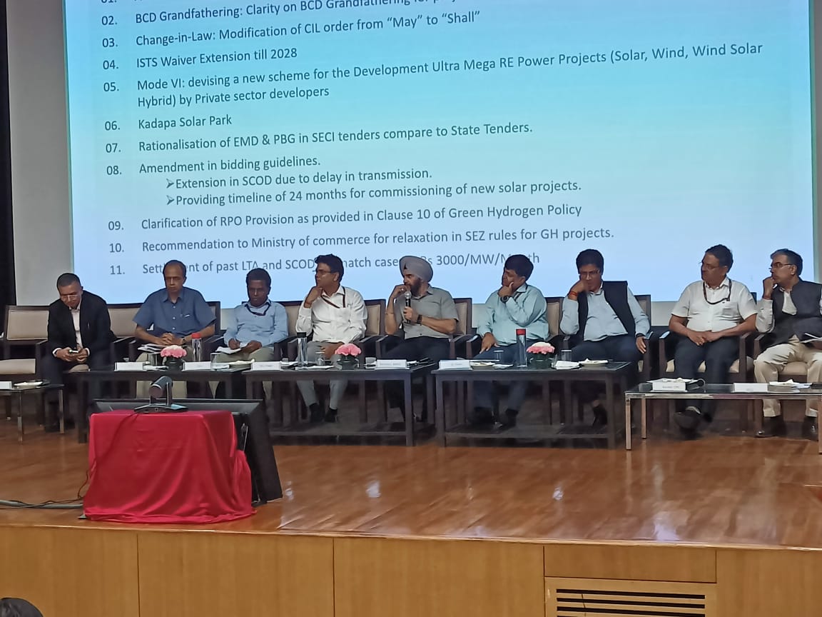 mnreindia's tweet image. Shri Bhupinder S Bhalla, Secretary, MNRE chaired a meeting with the Solar Power Projects Developers today in New Delhi.
1/2

@OfficeOfRKSingh
@IREDALtd
@SECI_Ltd
@MNREIndia
@MinOfPower
@NSEFI_official
@CEA_India

#SolarPower #ProjectDeveloper #MNREIndia #RenewableEnergy