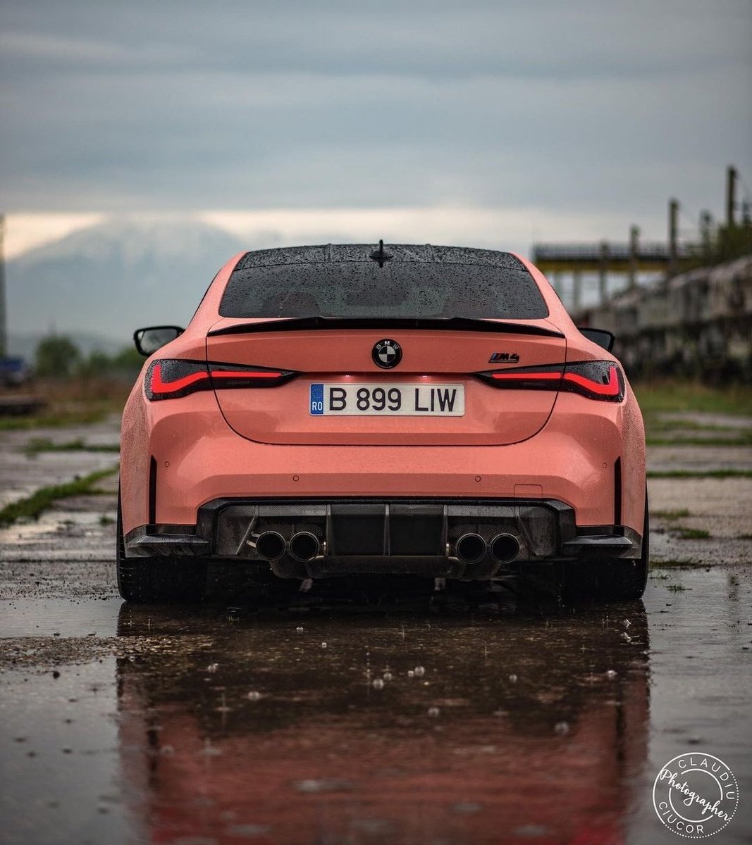 WorldWideCarsTM's tweet photo. Piggy Bank BMW M4 🐽 https://t.co/FxzOCuRqQf