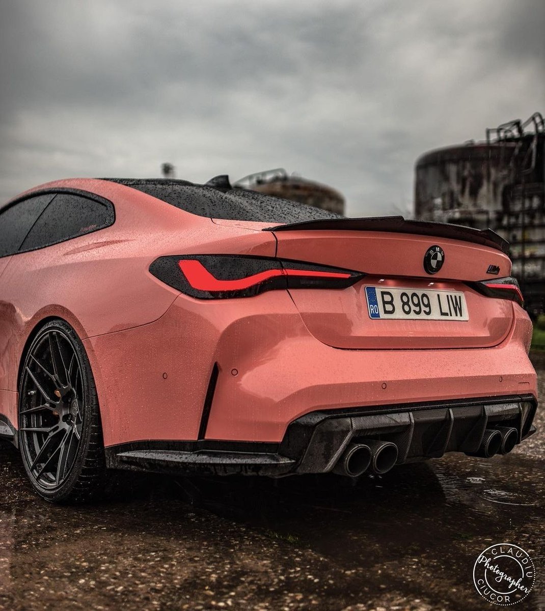 WorldWideCarsTM's tweet photo. Piggy Bank BMW M4 🐽 https://t.co/FxzOCuRqQf