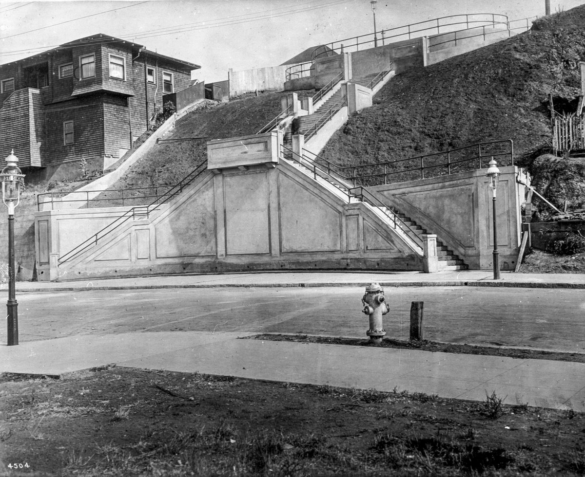 Sanchez &amp; 19th Street, 1914 &amp; 1917
Before &amp; after construction of the pedestrian staircase between Cumberland &amp; 19th Streets. #sfhistory

Until recently, this slope was thought to be impassable by vehicles. #SanFrancisco