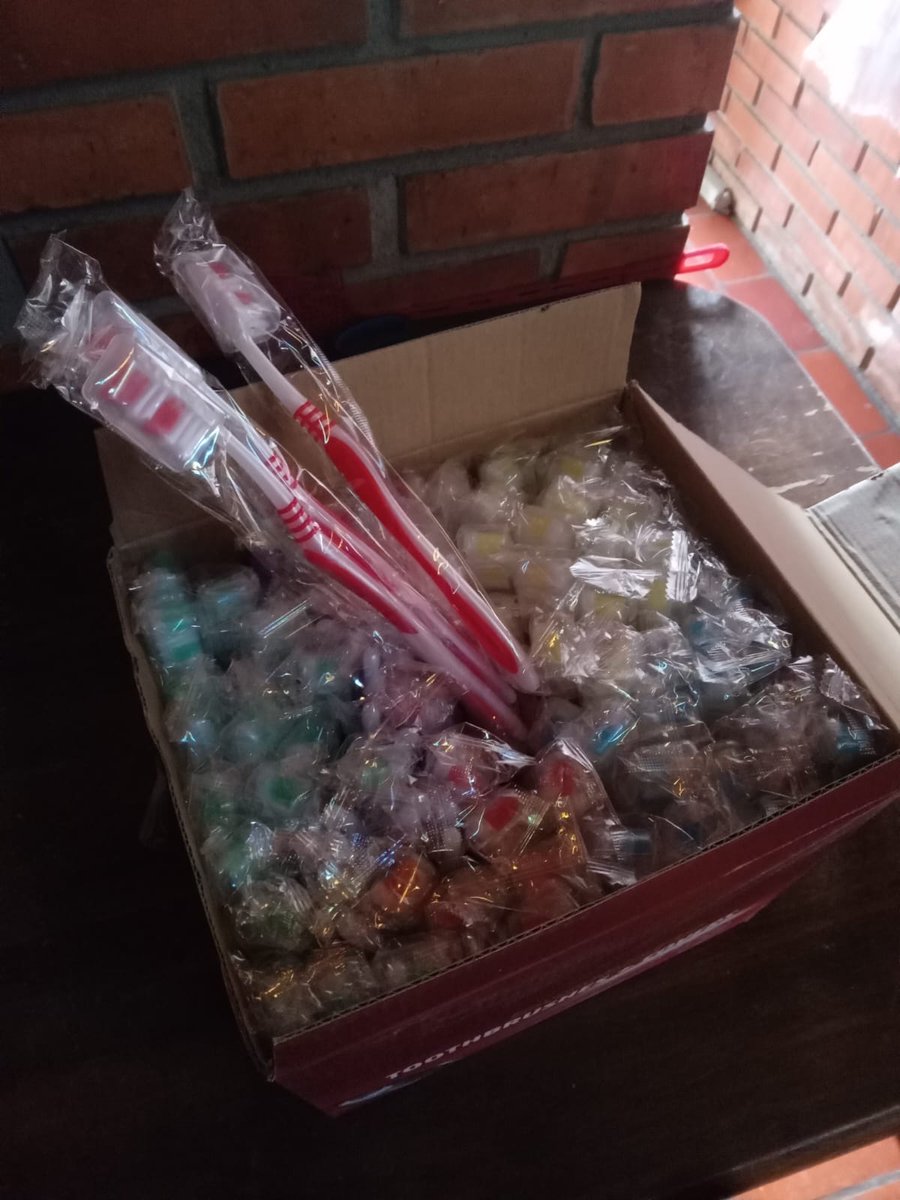 TOS Consulting donated 100 toothbrushes to Organización Hermanos Caminantes! Amazing to see such generosity in action via NeedsList Global. One act can mean a world of change. #NeedMet

Join our mission of fostering #local #innovation at needslist.co/needslistglobal