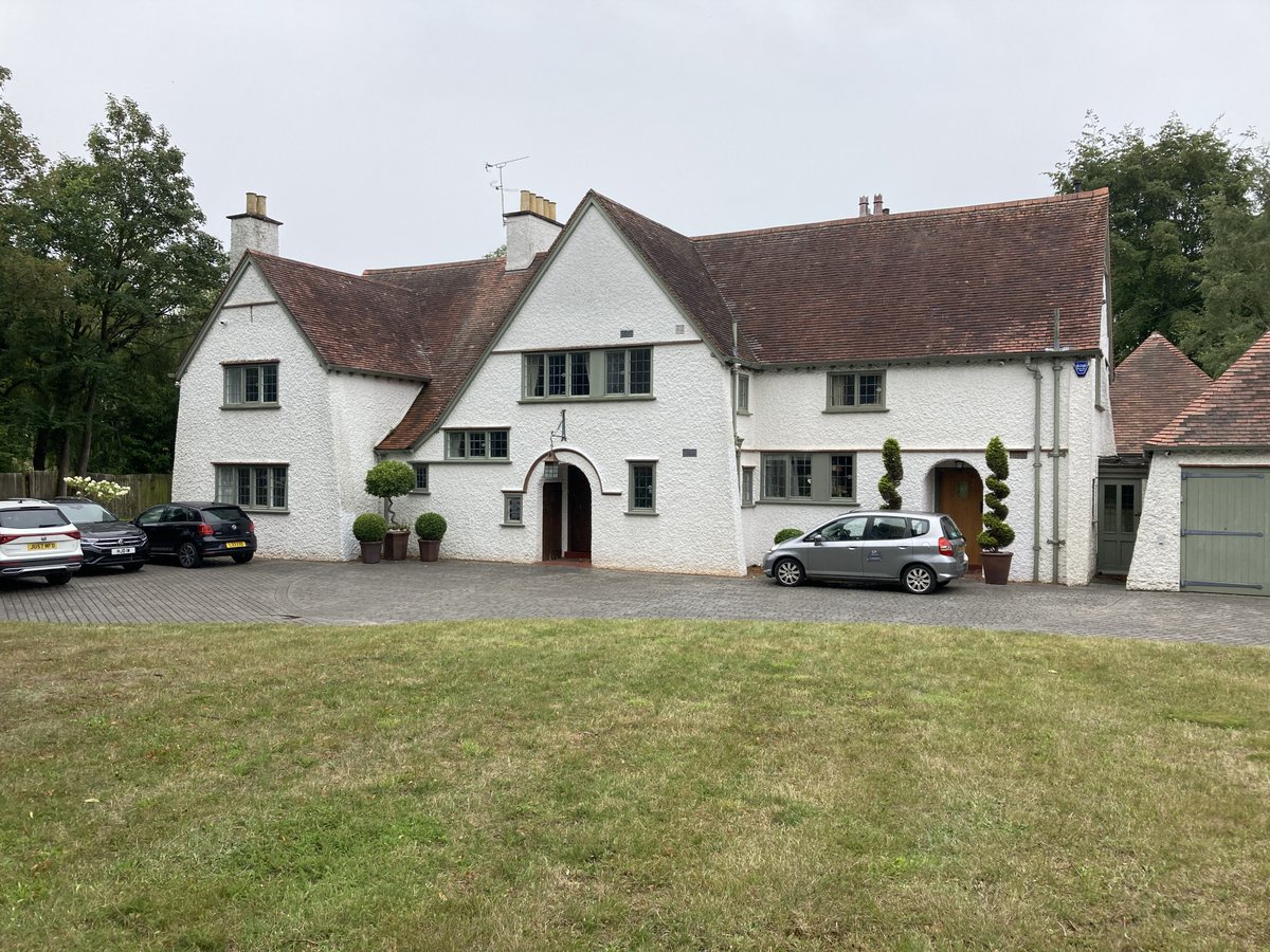 Lovely afternoon in Kidderminster yesterday with <a href="/VoyseySociety/">CFA Voysey Society</a> at Oakhill.  Loved the asymmetry of the front entrance and the exquisite lamp