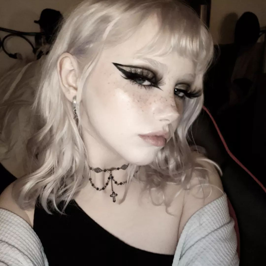 miwictie's tweet photo. ㅤㅤㅤ
ㅤㅤㅤㅤㅤㅤ𝓕 𝖾𝖾𝗅𝗂𝗇'ゅ𝗆𝗒𝗌ə𝗅𝐟
ㅤㅤㅤㅤㅤㅤ𝐜.𝖺𝗇'𝗍 : 𝖻𝖾 𝘪𝘭𝘭𝘦𝘨𝘢𝘭
ㅤㅤㅤ https://t.co/yl5Dy95YkP