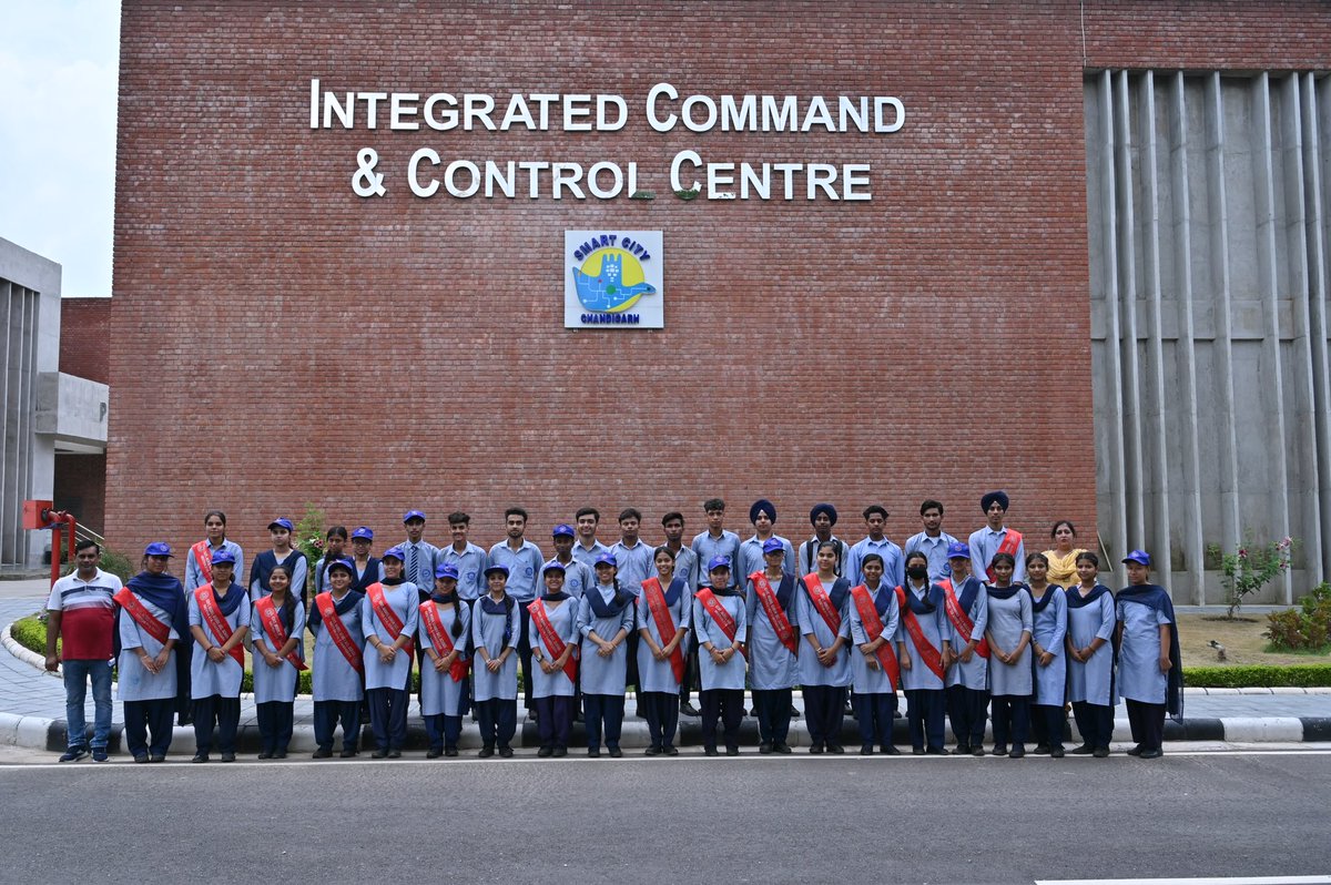 ChandigarhSmart's tweet photo. Enriching intellects, students from GMSSS Sec 21 attended the “Technology ki Pathshaala” at ICCC, gained valuable insights and information to shape their tech-driven future !!
#ChandigarhSmartCity #ICCCChandigarh #SmartCityChandigarh #TechnologyKiPathshaala #OutreachProgramme #School #Students #Youth
@CBC_Chandigarh @PIBChandigarh