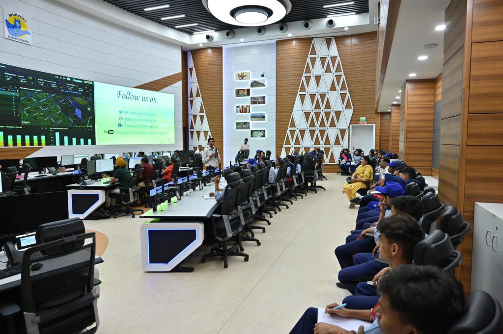 ChandigarhSmart's tweet photo. Enriching intellects, students from GMSSS Sec 21 attended the “Technology ki Pathshaala” at ICCC, gained valuable insights and information to shape their tech-driven future !!
#ChandigarhSmartCity #ICCCChandigarh #SmartCityChandigarh #TechnologyKiPathshaala #OutreachProgramme #School #Students #Youth
@CBC_Chandigarh @PIBChandigarh