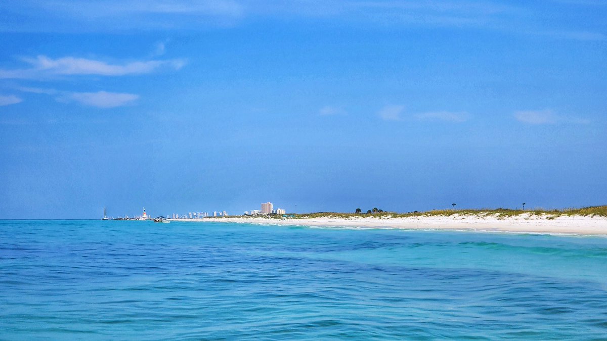 GibsonJEDI's tweet image. Enjoying another beautiful day on the water w/the kiddos before they head back to school!! We are truly blessed to live in this amazing place... 🏝🙏🏻🙏🏻