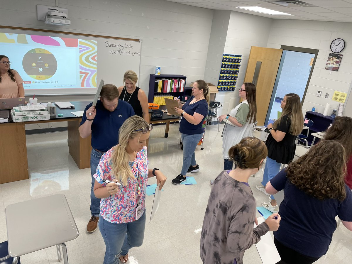 Tech Tok 3.0 is off to a great start with a cake walk in “Gamifying Your Classroom” session! #TeamDCS #D1