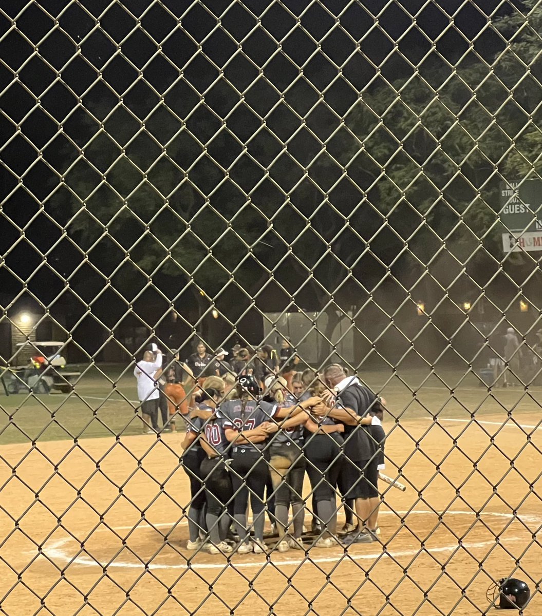 RammelEliza's tweet photo. Thanks to these girls and coaches for showing me what it means to work hard, for supporting me and challenging me to be better this season. Cam, Emily, Aly &amp; Camille go kill it. Mom and Dad ❤️. @Indianashockwa2 https://t.co/LJr0F6cqlK