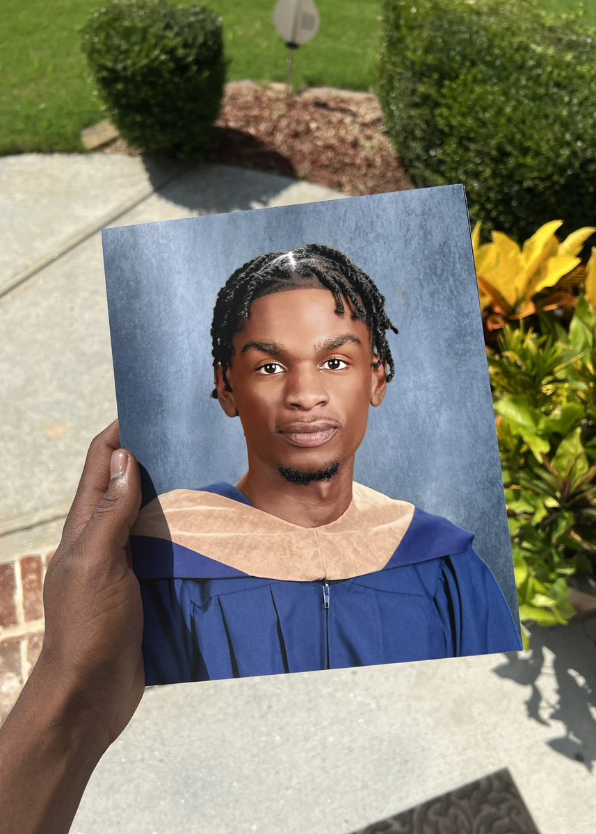 armanidontae's tweet photo. i just got a special delivery 🤓 https://t.co/VEDEOp0Ms5