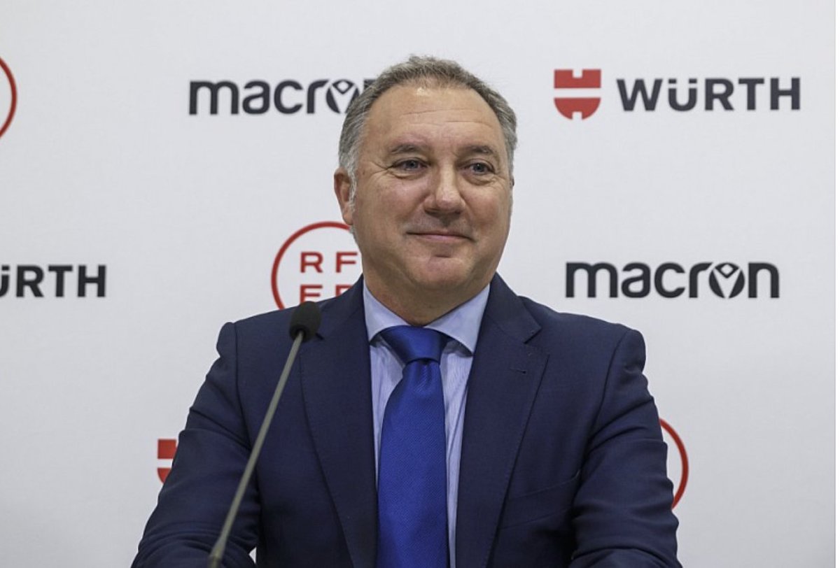 rfef's tweet photo. ⚖️ Luis Medina Cantalejo formará parte del Panel de Desarrollo de árbitros de @UEFA hasta 2027.

ℹ️ El Comité Ejecutivo de la UEFA, a propuesta de la @RFEF, ha ratificado el nombramiento del presidente del Comité Técnico de Árbitros.

🔗 https://t.co/iqVwvsk15r https://t.co/PW9mK8EhXX