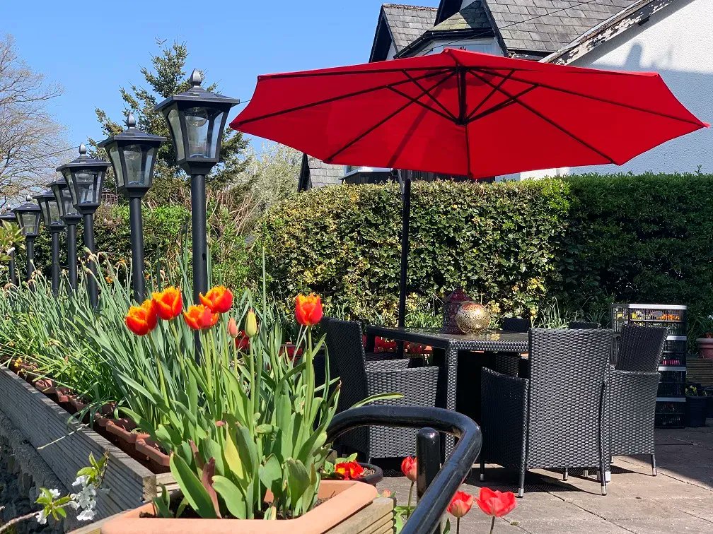 BrynBella's tweet photo. Escape to #Snowdonia this summer, stay at Bryn Bella! Unwind in our budget-friendly rooms designed to cater to your needs. Don't miss out on the #UltimateSummerExperience - book now and be the epitome of cool! Go to https://t.co/oYSdct7tK4 #StaycationBliss #BookNowForSummer https://t.co/WsfnqPCYKv