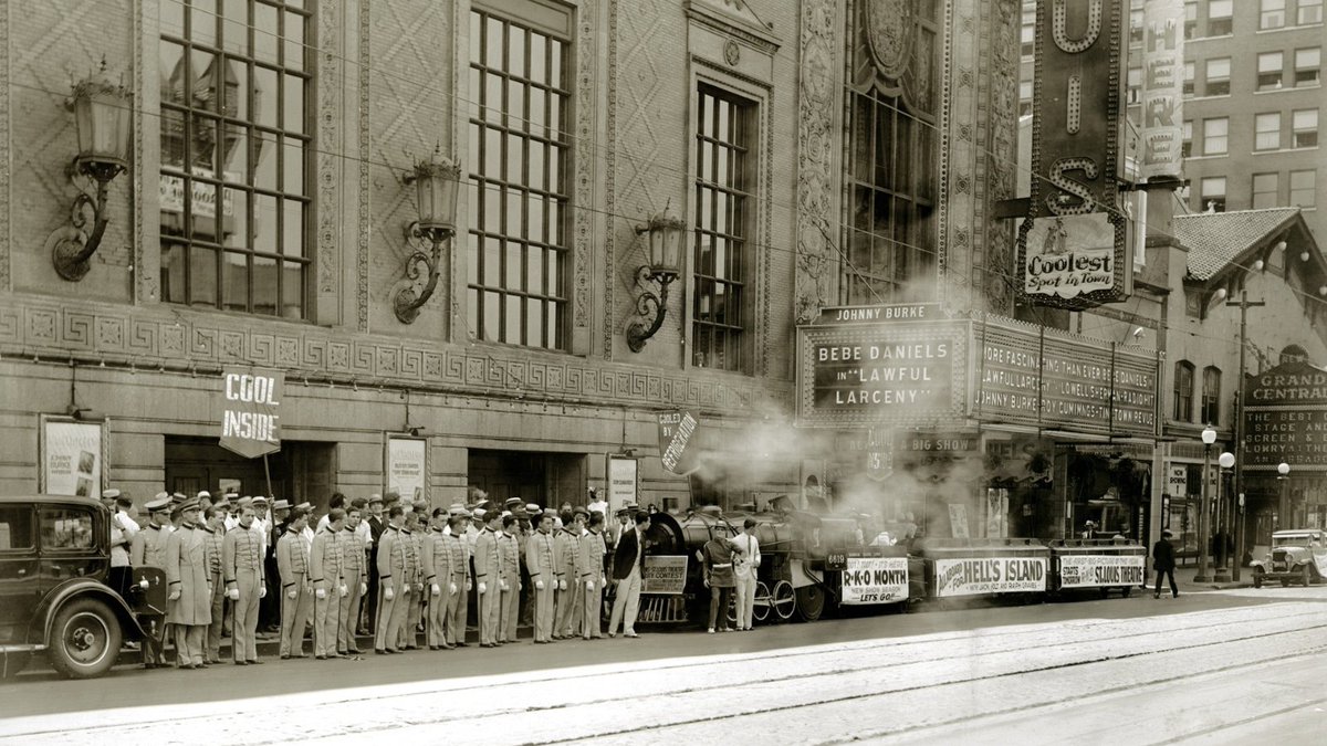 Library & Research Center tweet media