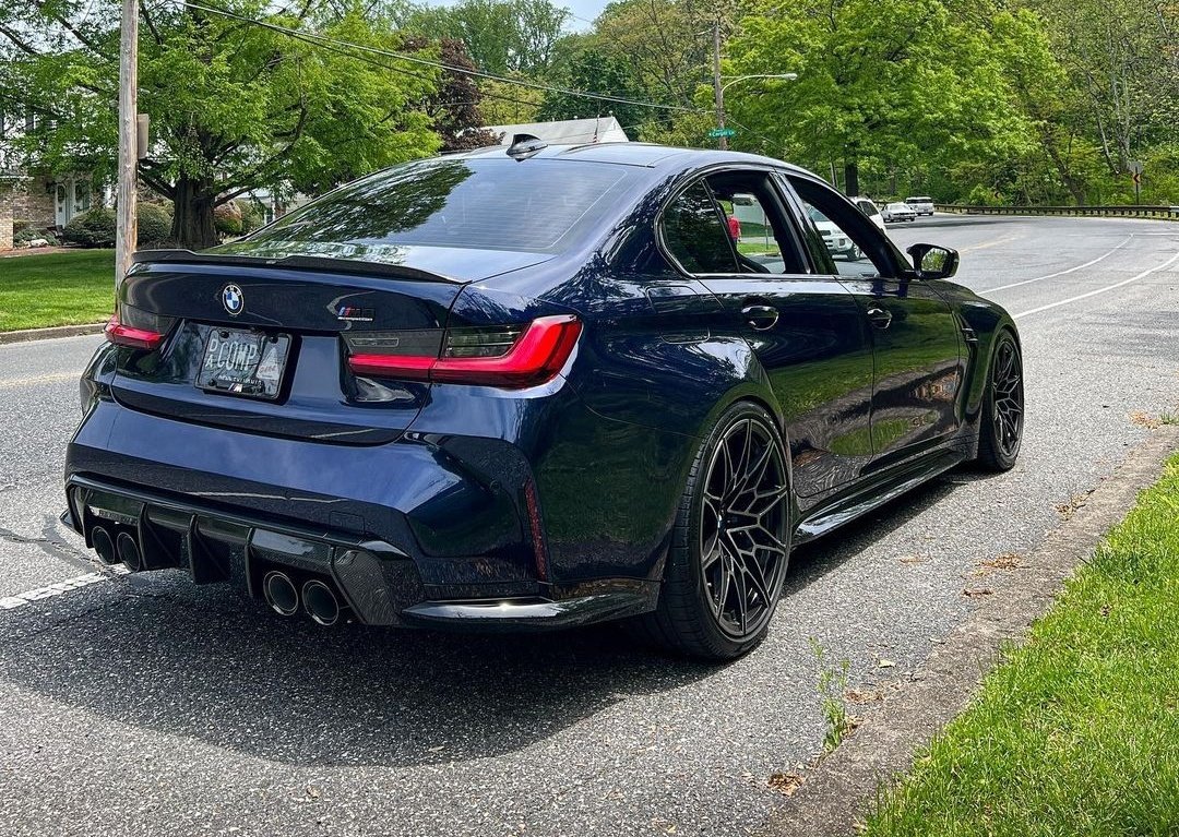 ExoticBMW's tweet photo. BMW M3 Competition 🔵 https://t.co/Rf5DYNKNqI