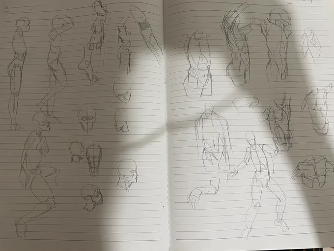 人体に関しては定期的に大きな余白取って数ページに渡って書きまくるんだけど、一向になるようにならない(たまにやらないとクオリティは徐々に落ちてく)
もう半ば諦めている 