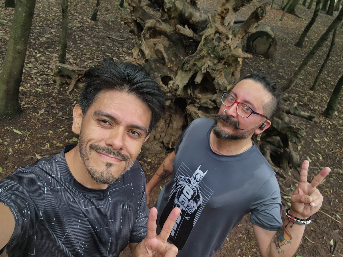 omar_warrior_'s tweet photo. Último entrenamiento antes del @Adidas Split 30k 2023
@Cesar_LSaavedra
#runningcommunity #runningtime #runningday #runningboys #runningman #runningterritory #runningworld #runningcdmx #RunnersFriends
#runner
Gracias por estar Bro! 🤘 https://t.co/DIuVVrb026