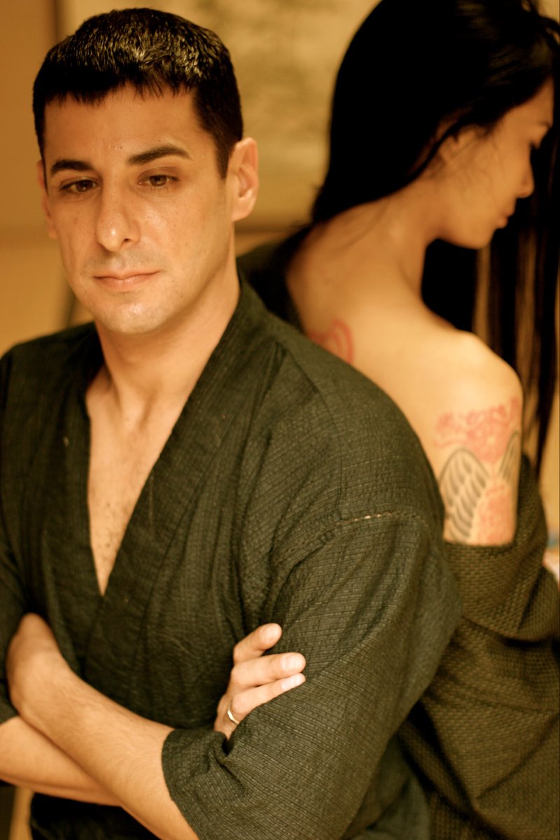 jakeadelstein's tweet photo. Tattoo=yakuza is an outdated equation
The younger yakuza avoid them
Bad for business
It used to be a sign that you had forsaken civilian life &amp; dedicated yourself to the gang
Some would get the group logo engraved on their chest
That’s serious corporate branding
#yakuza https://t.co/rClAE1zYSU