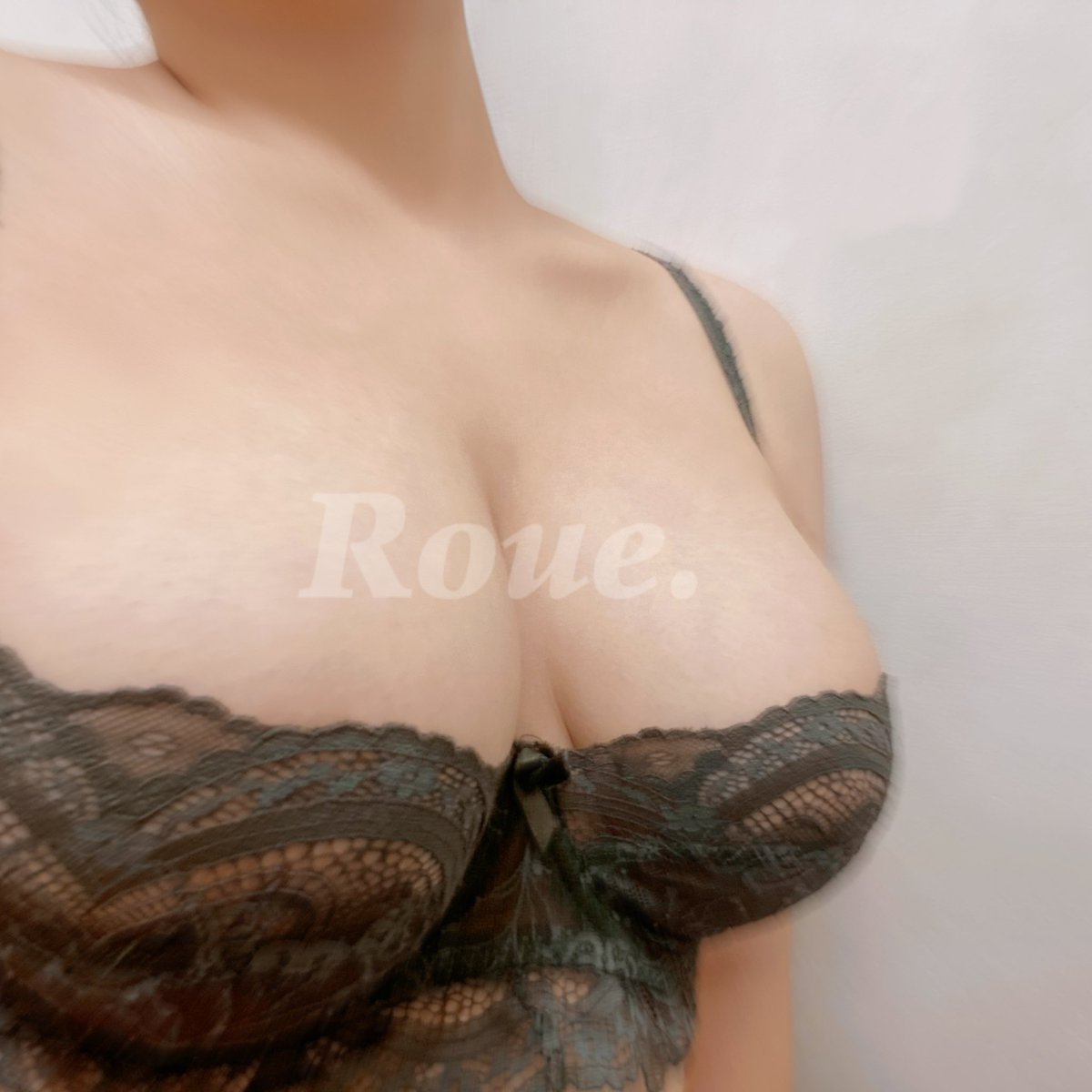 我很喜翻的法式內衣🥰
跟本是大夏天必備！！！
誰懂啊( ･᷄ὢ･᷅ )夏天餒餒下積汗有多困擾🫠