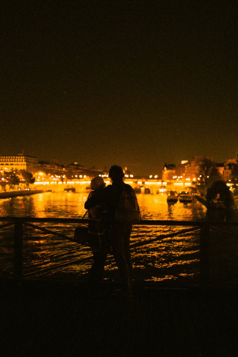 davidignaz1993's tweet photo. Paris color palette. https://t.co/oeduSB7CFE