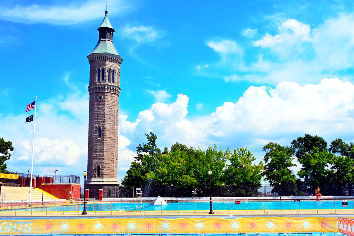 NYCParks's tweet image. Due to the heat wave, our Olympic-sized and intermediate pools will have extended hours. On Thursday, July 27, Friday, July 28, and Saturday, July 29,  pools will stay open until 8pm.