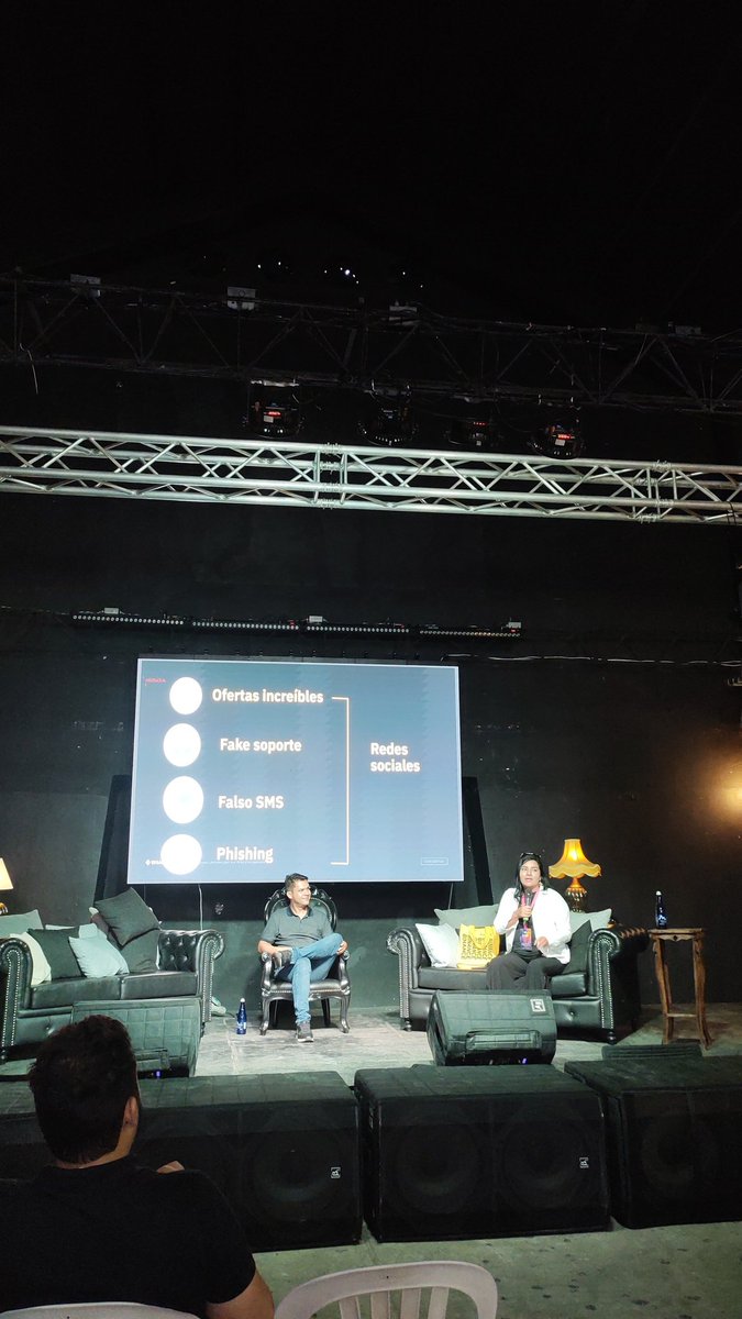 hashfest_'s tweet photo. En este momento estamos aprendiendo todo acerca del mercado P2P de @binance @BinanceColombia
Excelentes consejos de seguridad para el intercambio de monedas.
#Binance #HashFest #Medellin https://t.co/wl3rSGkyZe