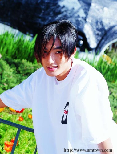 thegasisleaking's tweet photo. Kangta H.O.T.
#highfiveofteenagers #에쵸티 #kangta #강타 https://t.co/OMZW4jJ2Pp