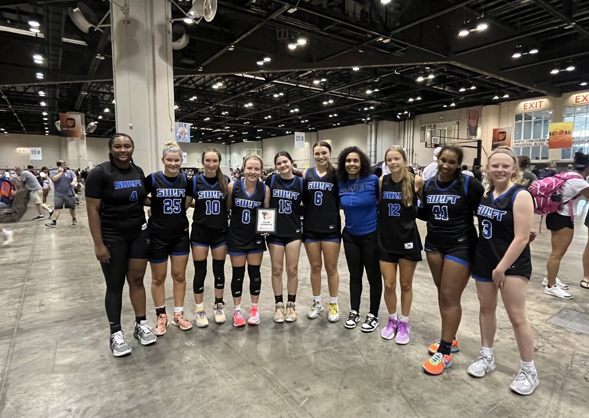 Kayleighsteele_'s tweet photo. Thanks @OK_SwiftWBB for an amazing aau season with some of the best people!! Also thank you @CoachScar21 for letting me play with your team in Orlando I had the best time 💙💙 https://t.co/1JBYjP2WU1