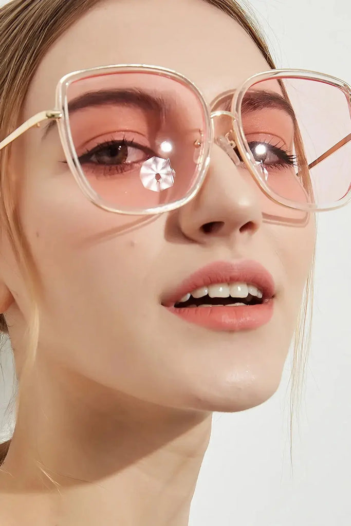 Strange_Cl0thes's tweet photo. 💰 Looking for a steal? Big Square Sunglasses is now selling at $16.99 💰
👉 Product by Strange 👈
 Grab it ASAP https://t.co/o51mzzYG2W 

#StrangeClothes #FashionOnline #TrendyClothes #FashionDeals #Fashionista #FashionAddict https://t.co/h1wApOyDOh