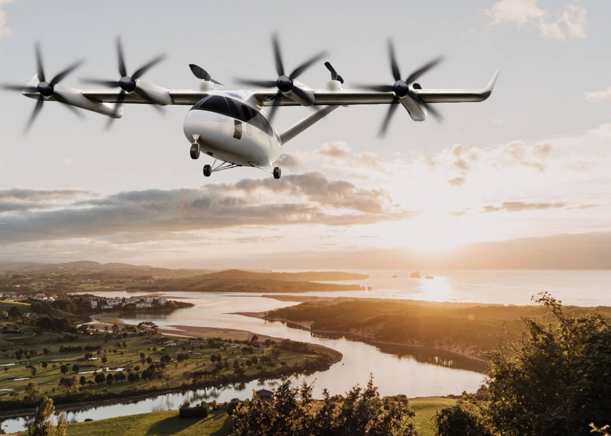 eVTOLmag's tweet photo. Limosa’s Hamid Hamidi on the new configuration of the LimoConnect

Read the full story here:
https://t.co/QjhOvQLF3O

#evtol #aircraft #evtolaircraft #limosa #verticalflight #drone #electricflight https://t.co/fQpuQWdciD