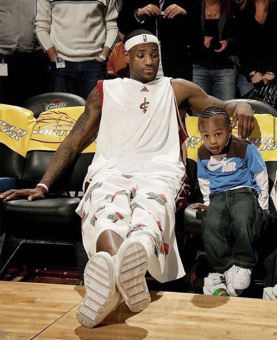 <a href="/KingJames/">LeBron James</a> James Gang forever 👑👑👑👑