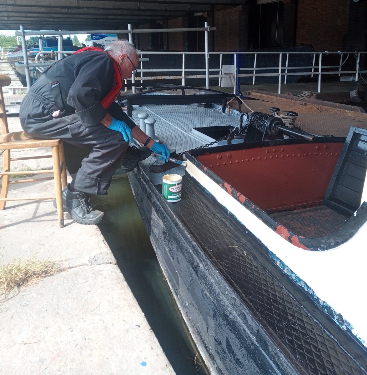 NWMuseum's tweet photo. A big thank you to Craftmaster Paints for providing us with 'Off White' to repaint Worcester's cabin sides for free! We will hopefully have Worcester fully repainted by mid-August.
#NationalWaterwaysMuseum #EllesmerePort #Collections #FloatingCollections #BoatCareTeam #Worcester https://t.co/DO8PxYi84Y