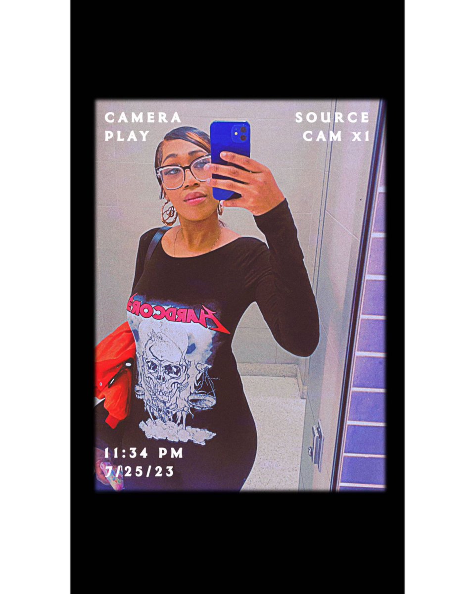 _anayerb's tweet photo. NYC DUMP. 🗽🍎#ItwasAllaBlurTour 🌫️🫨 #ScorpioGang ♏️ https://t.co/oysiucV5Iy