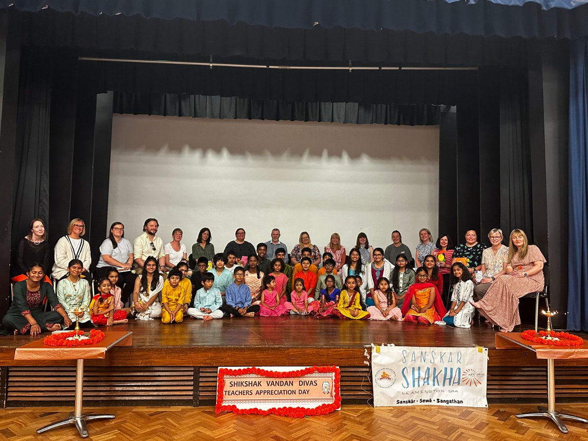 Warwick_DC's tweet photo. A celebration known as Shikshak Vandan Diwas was held at Leamington's #HSSUK Sanskar Shakha recently.
The event honoured teachers as makers and shapers of society and mankind, and is part of the Hindu way of respecting the teachers of Hinduism. #SanskarShakhaLeamington https://t.co/vPkd0J2YGB