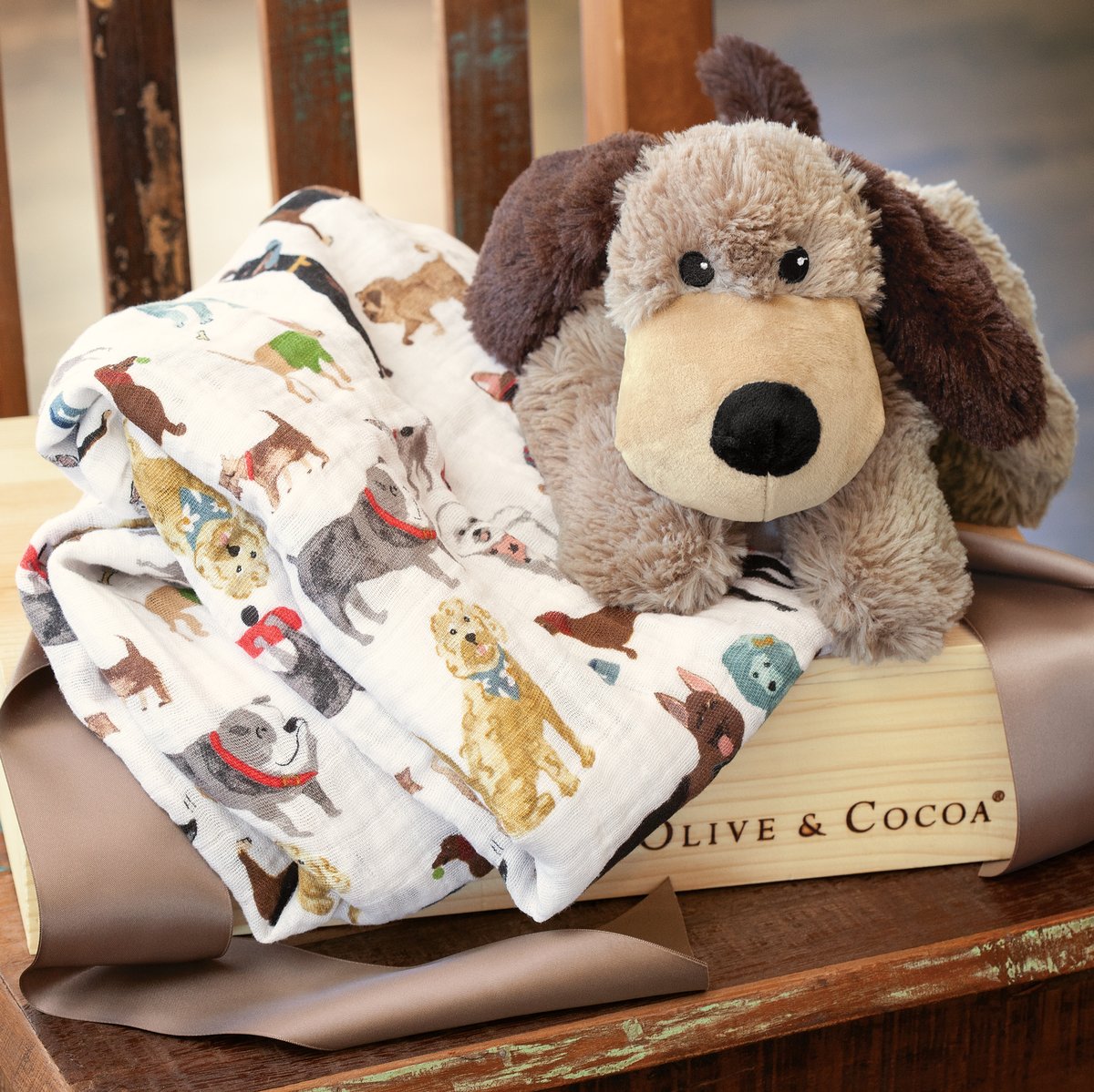 5-star reviews say it all! 
⭐⭐⭐⭐⭐ "I bought this last month for a friend's new baby, and they were really thrilled with it! I find that whether I am sending a "welcome baby" gift or a floral gift for a celebration, they are always a huge success!!! "