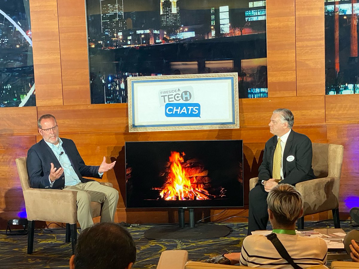 LandusAg's tweet image. On Tuesday, Matt Carstens, President &amp;amp; CEO, shared his insight on the future of AI &amp;amp; what it means for farmers during the Fireside Chat at #TechHubLIVE. While John King, Optimization and Procurement Lead, joined @TaranisAg COO Mike DiPaola to discuss creating a smarter, more…