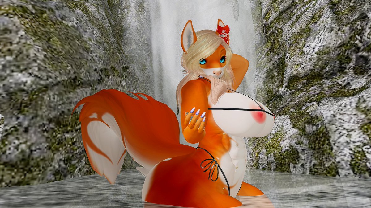 Just cooling off 💕
#secondLife #furry #furrycommunity #bimbo #NSFW