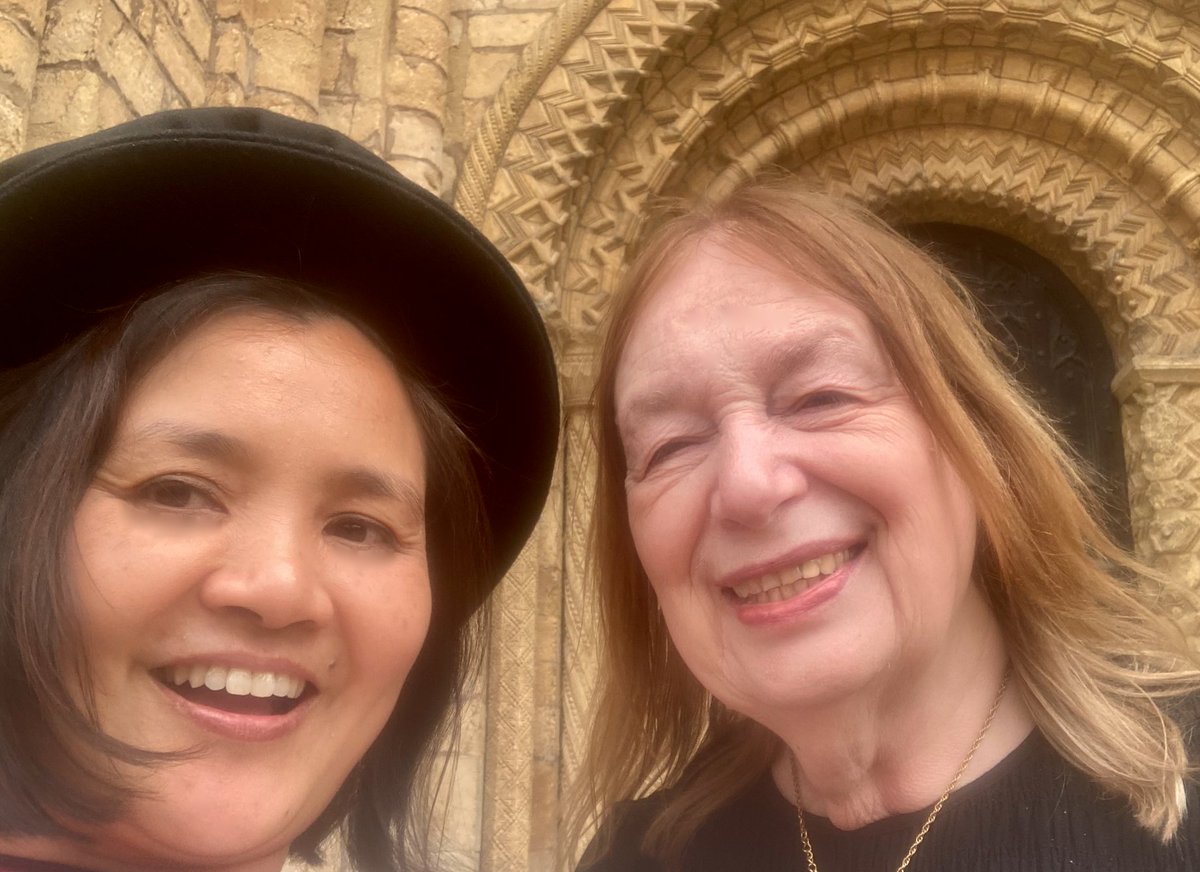@BGUHistory @LibraryAAC @global19c @incsscholars @EHUNineteen It's graduation at @BGULincoln, so I have a celebrity selfie with @AlisonWeirBooks who received an honorary PhD.  I told her I was a big fan of all her historical writing, but my fav of hers is on Eleanor Of Aquitaine. @BGUHistory @bishopglibrary