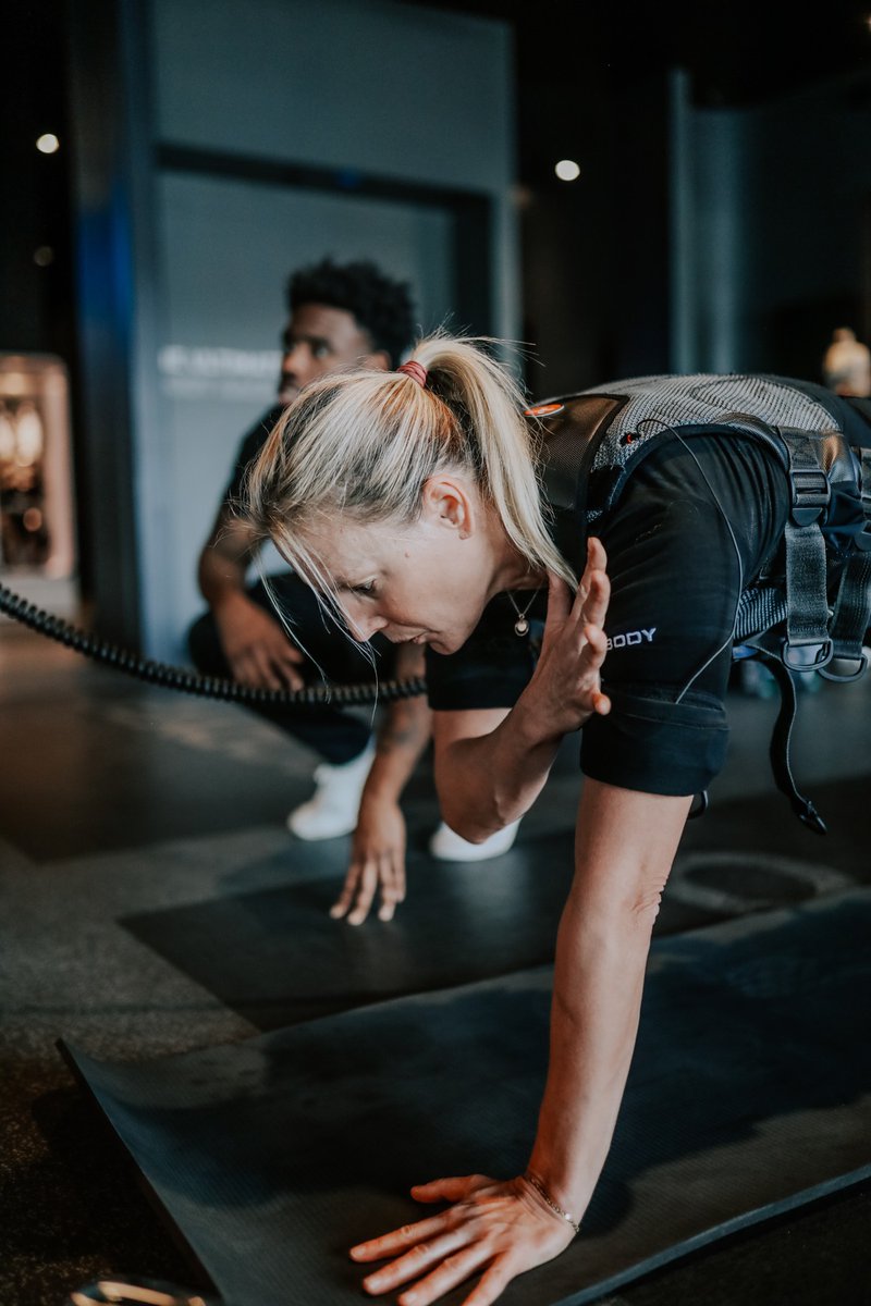 Yet another BODY20 benefit: Compared to traditional training, BODY20 sessions prompt a higher level of metabolic activity during and after your workout, allowing the body to burn more fat for a longer period of time! 🙌 Book a free demo now at body20.com/prairie-village