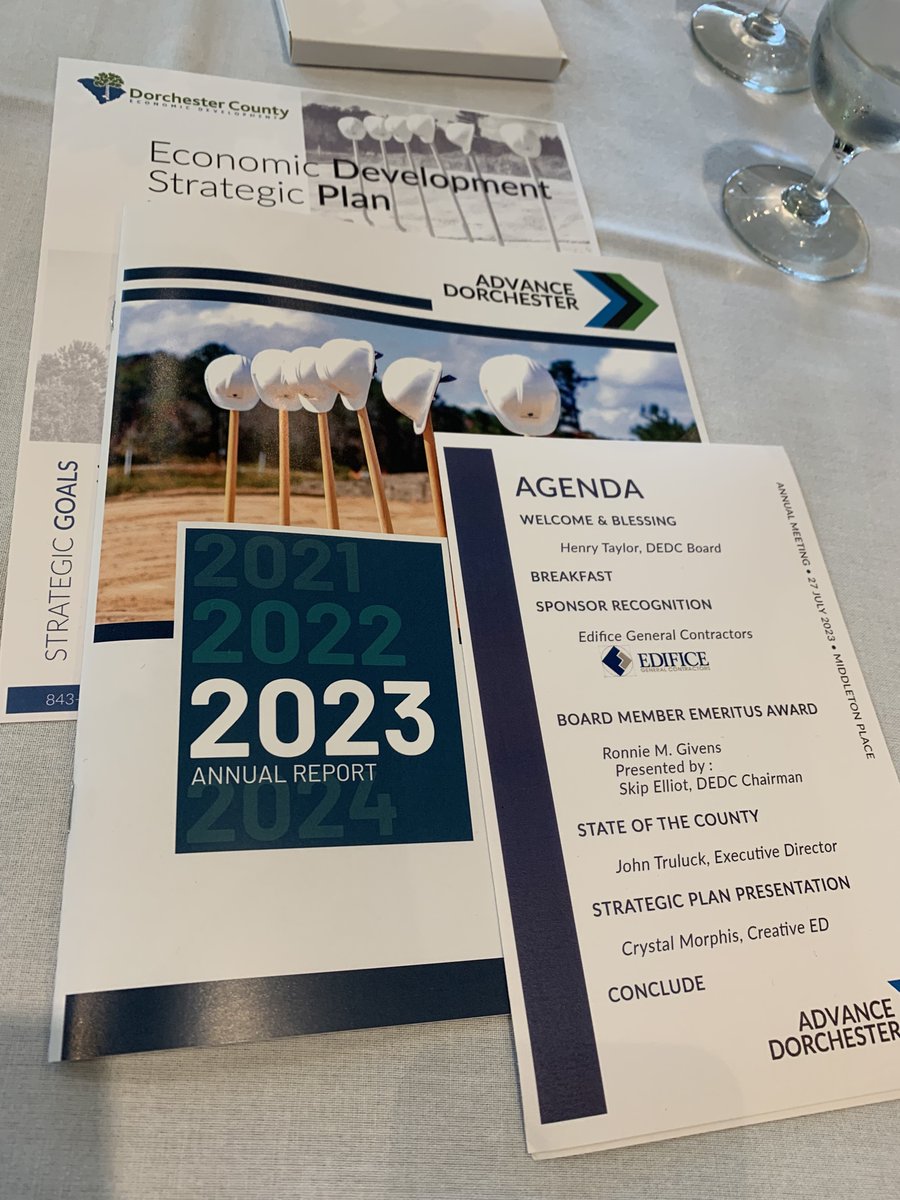 EdificeConst's tweet photo. Proud to be the Presenting Sponsor for this year’s Advance Dorchester Annual Meeting!  We look forward to being a part of the County's continued growth.
#EdificeInCharleston
#AdvanceDorchester https://t.co/48YMDrDanZ