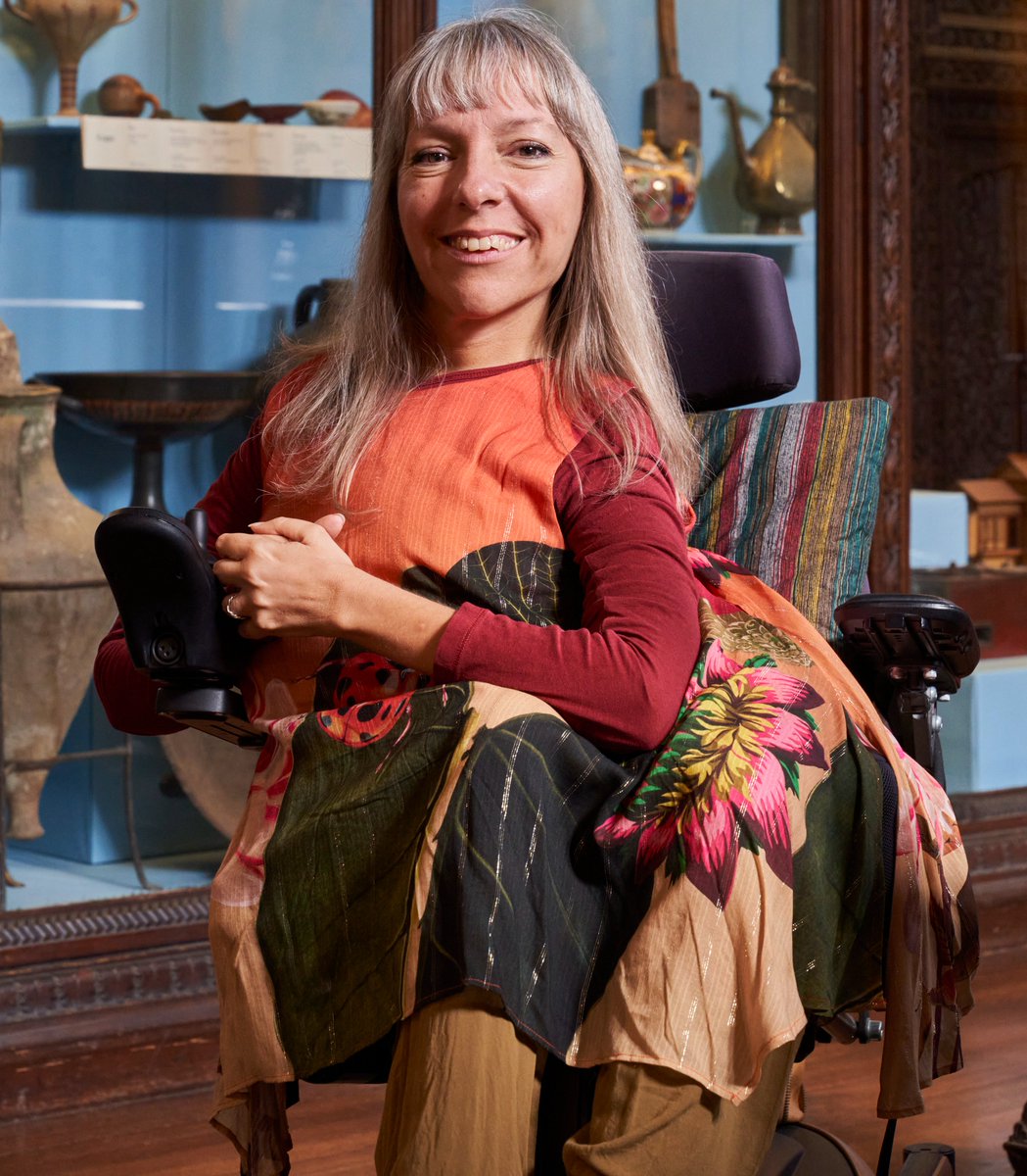 Curating4Change's tweet image. Esther @AppleyardFox has has been nominated for the #NLAwards - she is one of 5 noms in the Heritage category, from 3,780 entries! Here she is visiting Jack, our Fellow @Hastings_Museum

Read more: curatingforchange.org/2023/07/25/cur…

@LottoGoodCauses @ArtsPro @MuseumsAssoc
@DisabilityArts