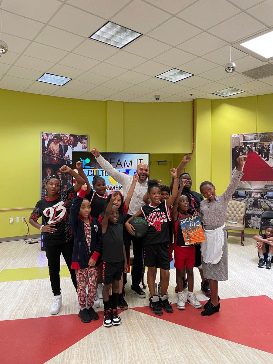 CMRobertWhiteDC's tweet photo. Reading "DREAM BIG Michael Jordan &amp; the Pursuit of Excellence" to Recreation Wish List Scholars while they acted out scenes made my morning! Thank you so much @iamcorabarry for the crucial work you're doing to ensure our youth are safe &amp; enriched during the summer &amp; after school. https://t.co/cOcct7Ic1B