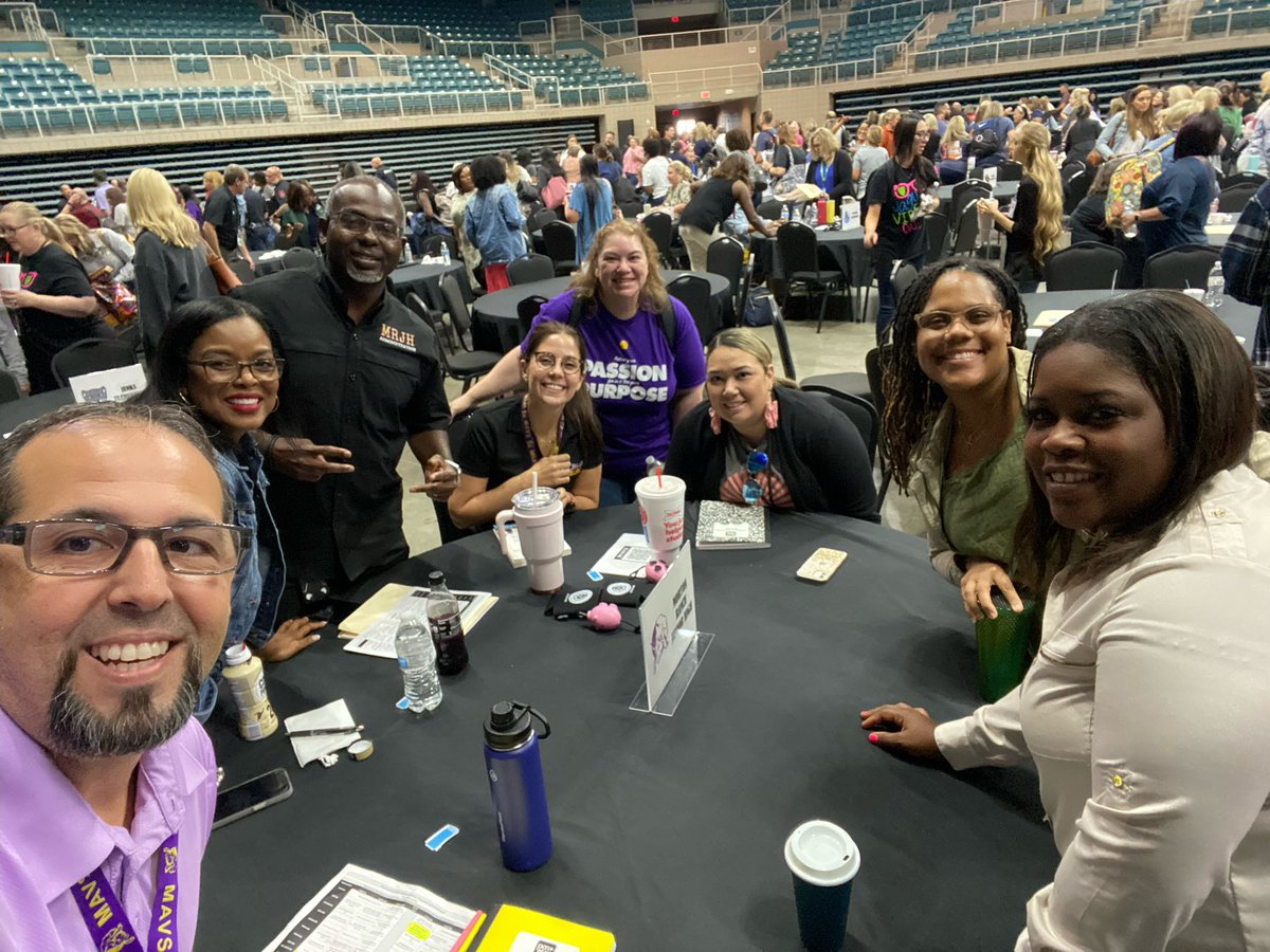 TamikaHoldman's tweet photo. Growing and learning @katyisd Student Support Summit. @drfjblack @DominguezAlvina @RotashaLMoore @ShireenAbu22 @rasienashar @_LakeishaThomas @drpfowler1 #inspiringexcellence #ridingforthebrand https://t.co/wxh6m2qBlW